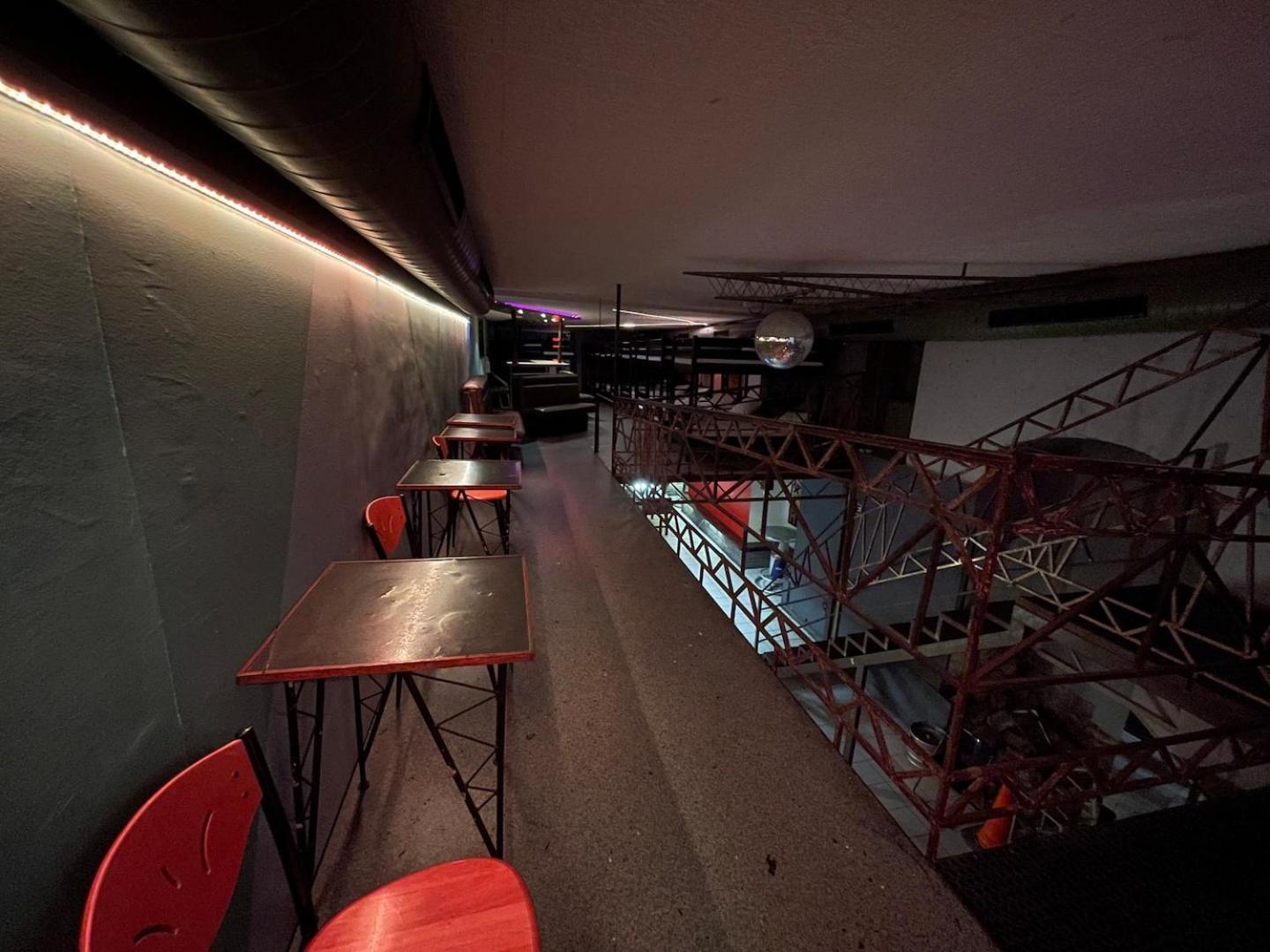 ブダペスト The Bachelor Bar - Bunker | Private Clubヴィラ エクステリア 写真